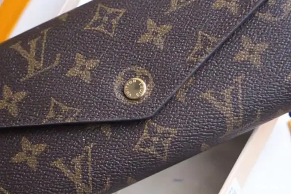 Firstbag SARAH VUITTON LOUIS WALLET 0609